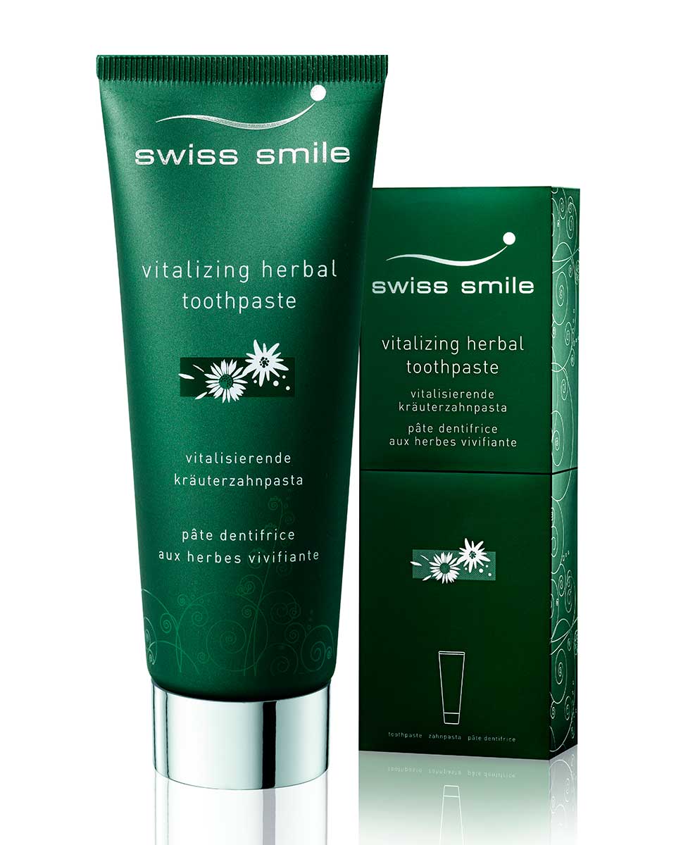 Витаминно-травяная  зубная паста Swiss Smile