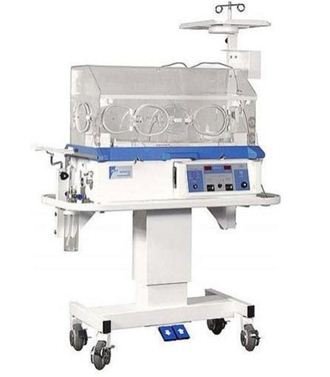 Инкубатор для новорожденных ИДН -02 УОМЗ с весами с двумя стенками, с сервоувлажнителем
